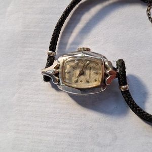 GRUEN Curvex Precision 10k filled